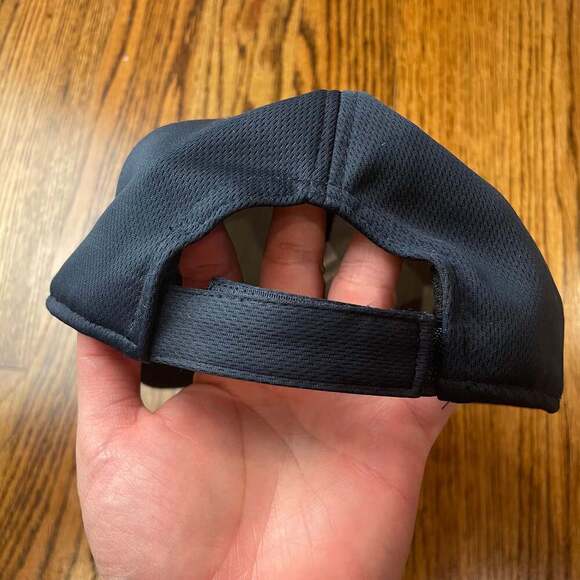 New York Yankees Adjustable MLB Baseball Cap - Picture 3 of 5